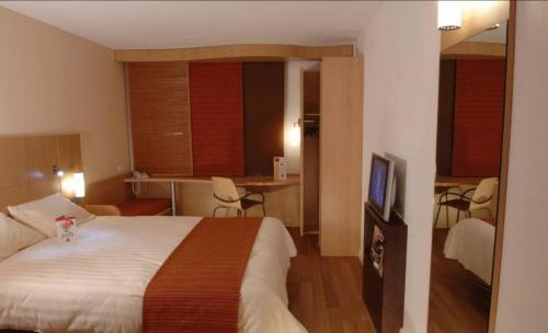 Malasana Hotel | Ibis Styles Madrid Centro Maravillas