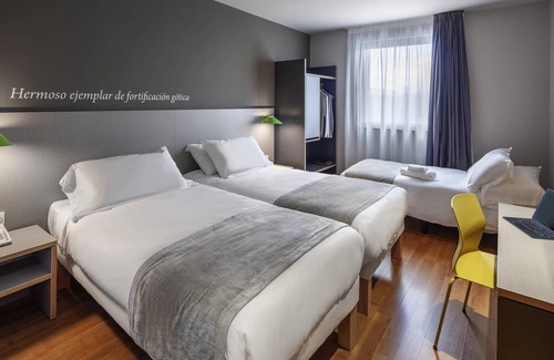 Noain Hotel | ibis Styles Pamplona Noain