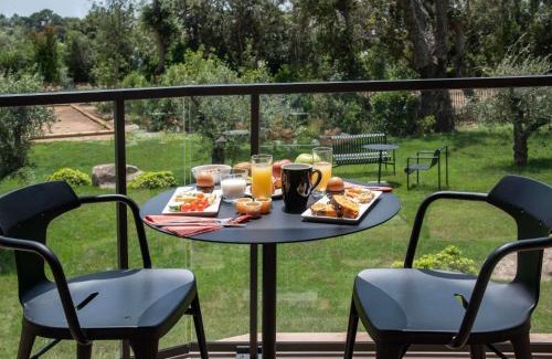 Porto-Vecchio Hotel | ibis Styles Porto Vecchio