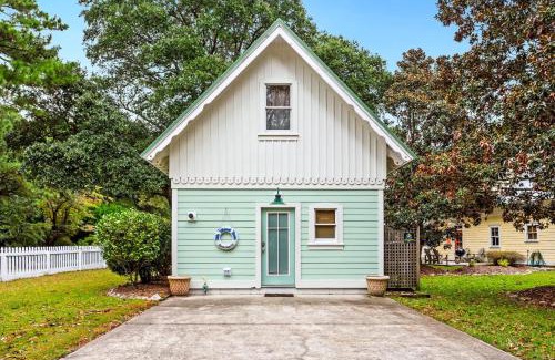 Historic Downtown Manteo House | IC1 - Little Lifeboat House