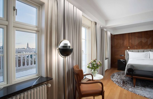 Downtown Hotel | Iceland Parliament Hotel, Curio Collection By Hilton