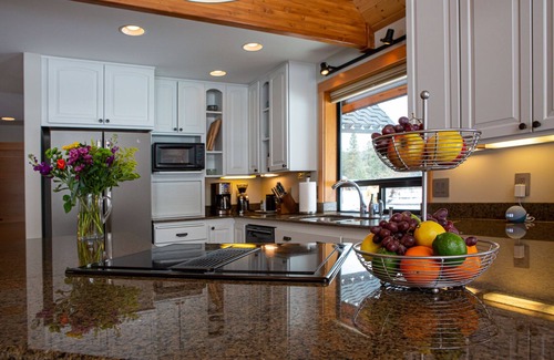 Leavenworth Cabin | Icicle Valley Retreat, Relax and Unwind!