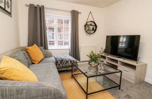 Thirsk Cottage | ICKLE PICKLE COTTAGE, pet friendly in Thirsk