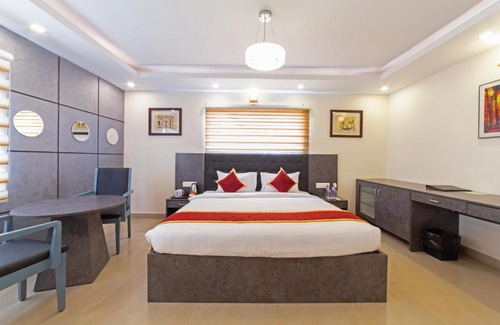 Whitefield Hotel | Icon Regency by Bhagini