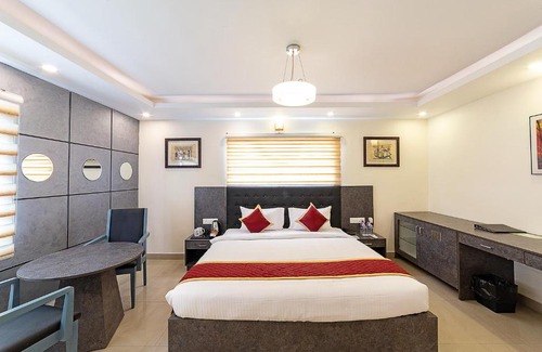 Whitefield Hotel | Icon Regency by Bhagini