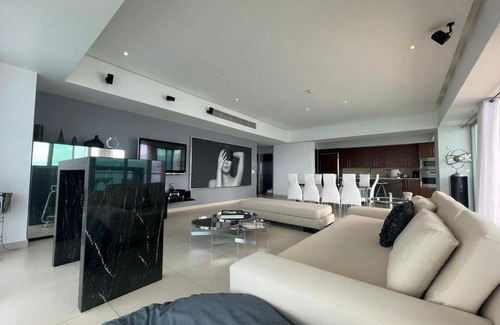 North Hotel Zone Apartment | Icon- The Owner's Suite