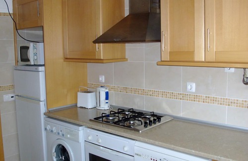 Pata de Baixo Apartment | Iconic Apartment with 2 bedrooms & full kitchen 2 Apts by RedAwning
