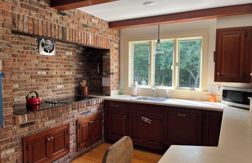 Mystic - New London House | Iconic Charming Estate Overlooking Cove with Water Access in Peaceful Stonington