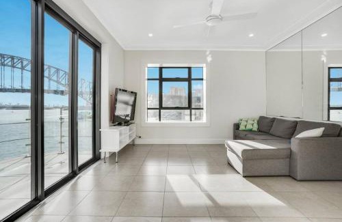Kirribilli Apartment | Iconic Harbour Views