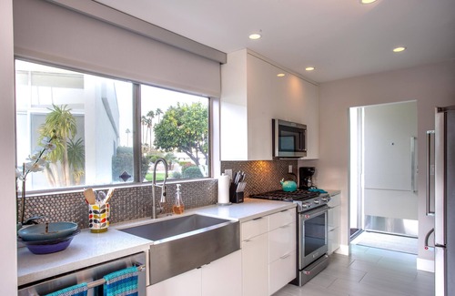 Palm Springs Villa | Iconic Property! Absolutely gorgeous! 60 days or more gets 15% off!