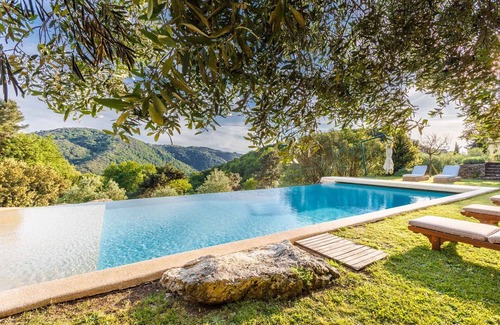 Stabbiano Villa | Iconic Romantic Farmhouse with Pool in Lucca