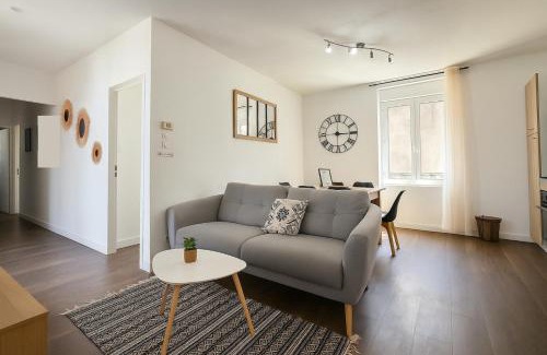 Saint-Etienne Apartment | IDÉAL Pro & Familles, Au Calme, Tout Confort, Netflix et Disney Plus