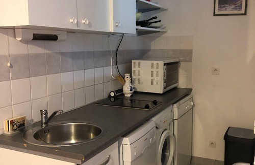 Le Sauze Apartment | Ideal 2-Room + Cabin Apartment with Ski-in Access and Private Parking
