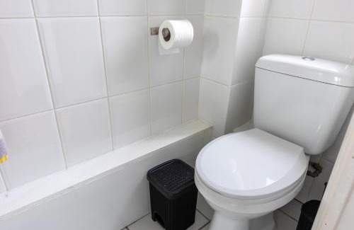 East End House | Ideal 3 Bed Home In Glasgow City With Free Parking
