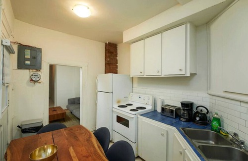 Latin Quarter Apartment | Ideal 4BR Property in Downtown Montreal