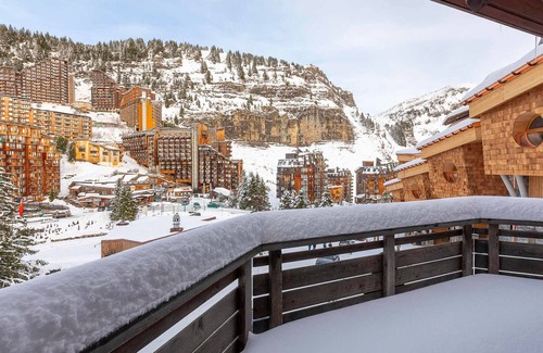 Avoriaz Ski Chalet | Ideal chalet for 10 in Avoriaz with sauna, fireplace, and ski-in/ski-out access