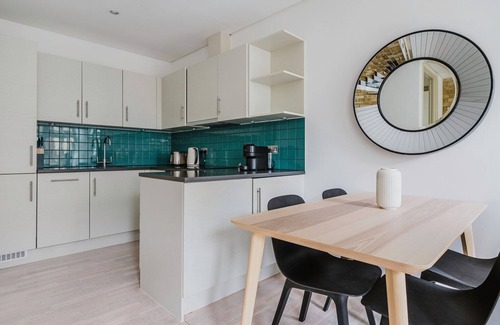 The City of London Apartment | Ideal Farringdon 1BR, near Tube Station & Cathedral, by Blueground