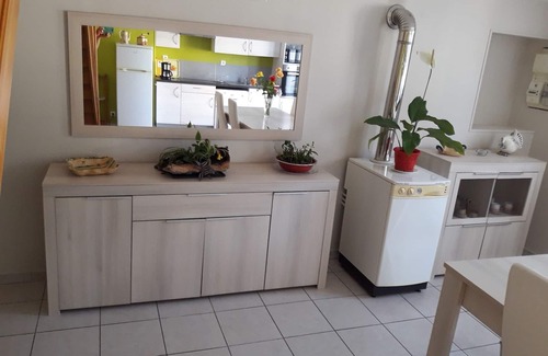 Saint-Hilaire-la-Palud Apartment | Ideal for relaxing, visiting the marshes, overlooking the pool, gardens, boating, cycling.