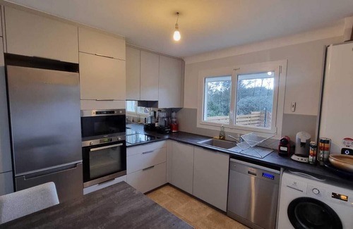 Trans-en-Provence House | Ideal for a family, Var house with all comforts, swimming pool, bowling green, billiards, bbfoot.