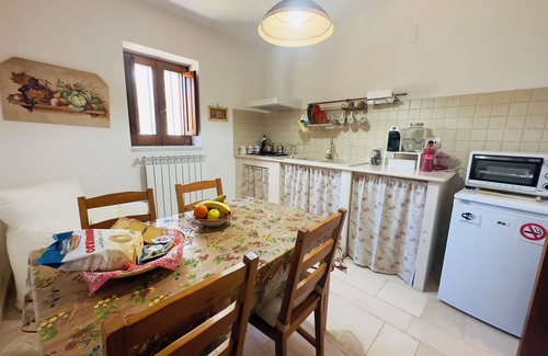 Alberobello Apartment | Ideal for couples with large private parking