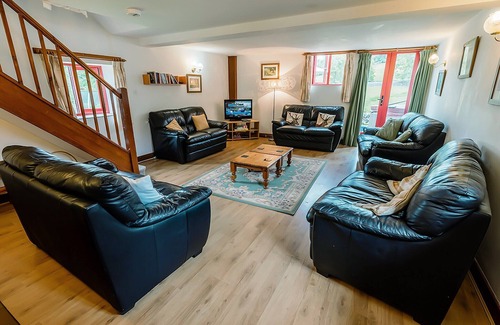 Cauldon Low Cottage | Ideal for families or friends alike with easy access to many attractions which make for fun days out