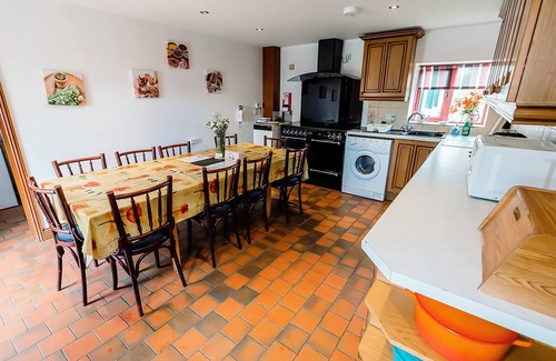 Cauldon Low Cottage | Ideal for families or friends alike with easy access to many attractions which make for fun days out