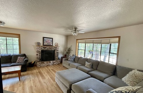 Twain Harte House | Ideal for Family & Friends Gatherings , Sleeps 11