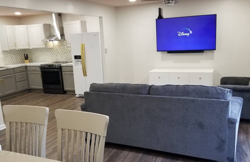 Fifeville House | Ideal For Longer Stays Close Walk to UVA/Downtown