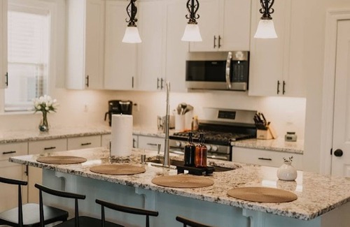 Lake Charles House | Ideal for Over 30-Day Stay | Fast WiFi | Comfortable