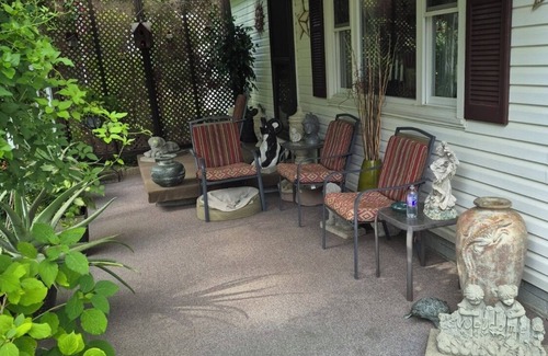 Mansfield House | Ideal for traveling professionals. Private 2-bedroom home in peaceful Mansfield.