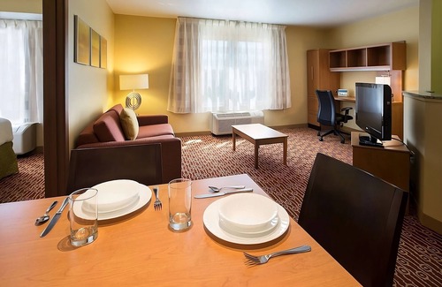 Shea Business Park Hotel | Ideal Home Base for Exploring Scottsdale's Rich Culture & Nature w/Outdoor Pool