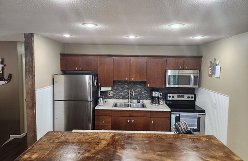 Lake Ozark House | Ideal Location 2MM, Lakefront 4 BR House w/Covered Decks, Private Dock