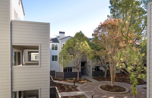 Pleasanton Apartment | Ideal Pleasanton 1BR w/ A/C, Gym & Pool, nr TJ & CVS, by Blueground