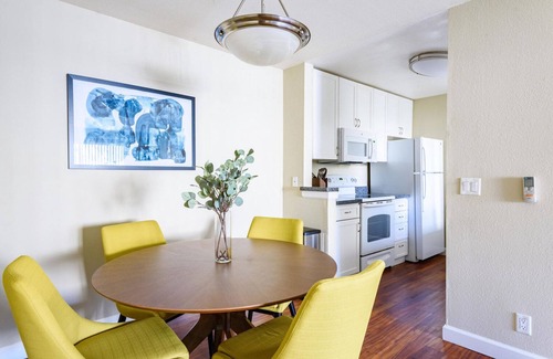 San Jose Apartment | Ideal Santa Clara 1BR w/Pool in Tech Hub, nr Dining, by Blueground