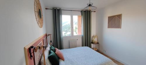 La Panouse Apartment | Ideal Sea View, Near Calanques &Vélodrome -Parking