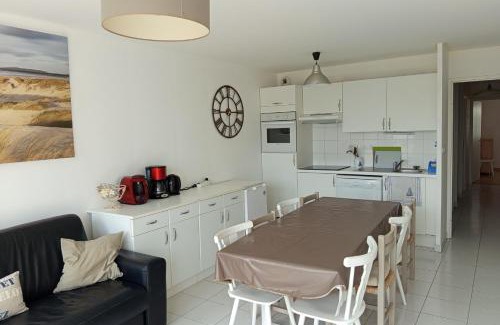 Merlimont-Plage Apartment | Ideal stay at the foot of the beach all comfort!