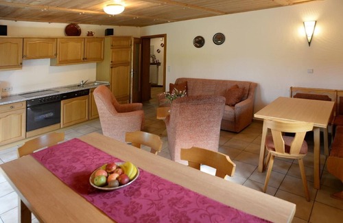 Drachselsried Apartment | Ideale Ferienwohnung für einen Urlaub mit Freunden oder Großfamilie