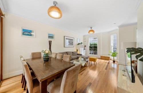 Ultimo House | Ideally located 3 BR with Parking & Central & Darling Harbour-10 mins walk