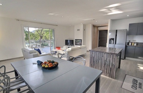 San-Gavino-di-Carbini Villa | Ideally located in a quiet area yet close to beaches and PORTO VECCHIO