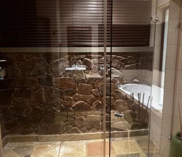 Dullstroom House | iDube Lodge Walkersons