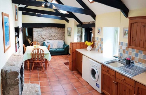 Castallack Cottage | Idyllic cottage in beautiful Lamorna valley - walking distance to sea and pub!