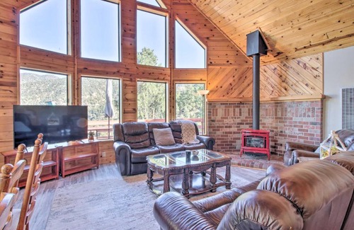 Pine Mountain Club House | Idyllic Frazier Park Cabin Views, Pool Table