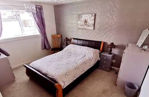 Rosyth Apartment | Idyllic Garden Flat/Apartment