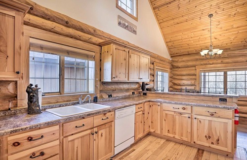 Granby Cabin | Idyllic Granby Cabin:Ski Nearby!