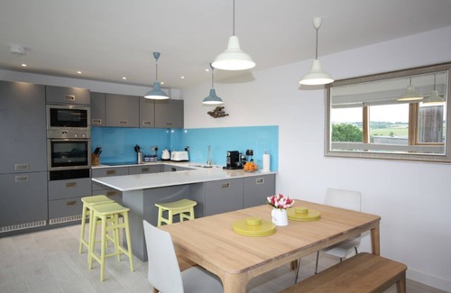 Talland House | Idyllic property with private hot tub, designed to offer every home comfort, with a contemporary fee