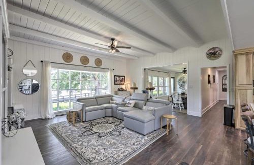 Stockbridge House | Idyllic Stockbridge Gated Escape with Views!