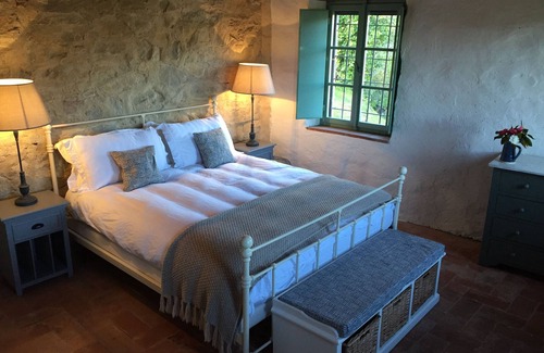 Pescia Other | Idyllic Tuscan hillside farmhouse