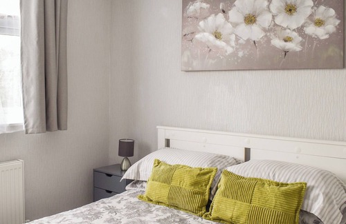 Kinmel Bay Cottage | If your looking for a seaside break, where better than this lovely, homely cottage.