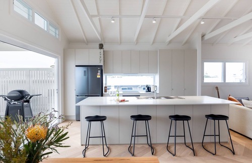 Mollymook House | Igloo - Mini in Mollymook