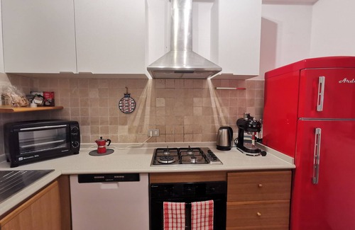 Pietra La Croce House | Il Ciliegio - House with Garden & Wonderful View